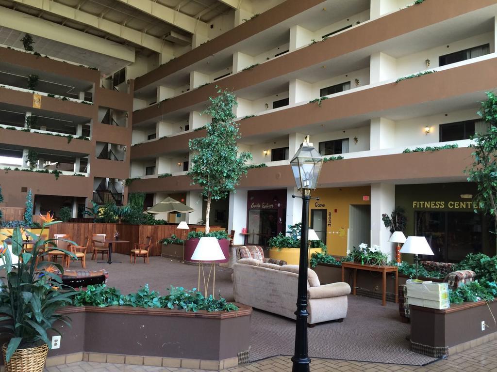 Plaza Hotel And Suites Pine Bluff Εξωτερικό φωτογραφία